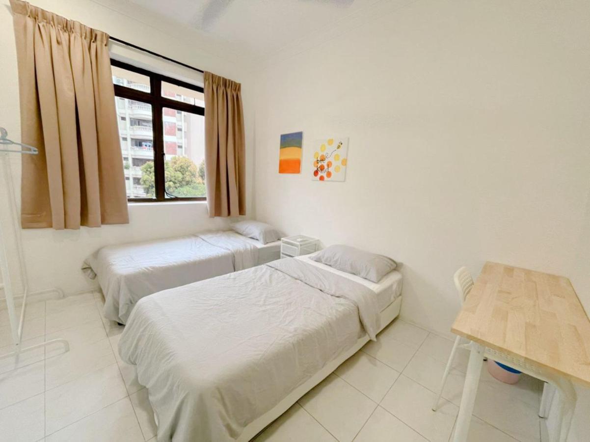 Mg Casa Inn - Mutiara Gurney George Town Ngoại thất bức ảnh